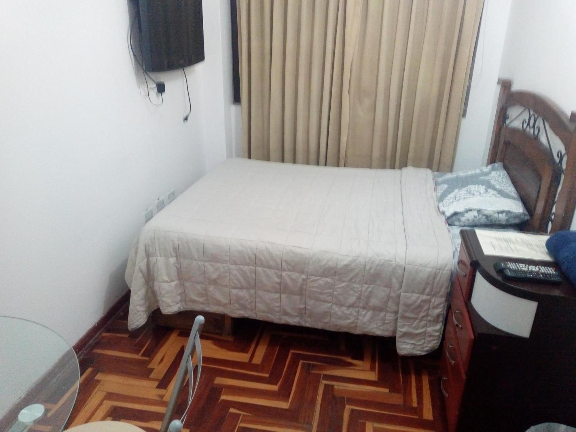 Peruvian Family Hostal Miraflores ليما الغرفة الصورة